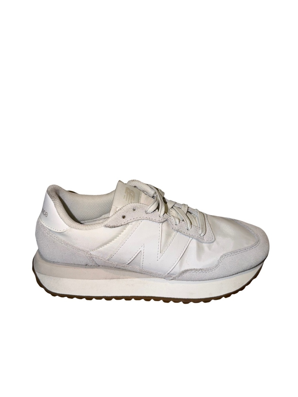 Women’s New Balance 237 Women’s White and Off-White Platform Trainer size 8